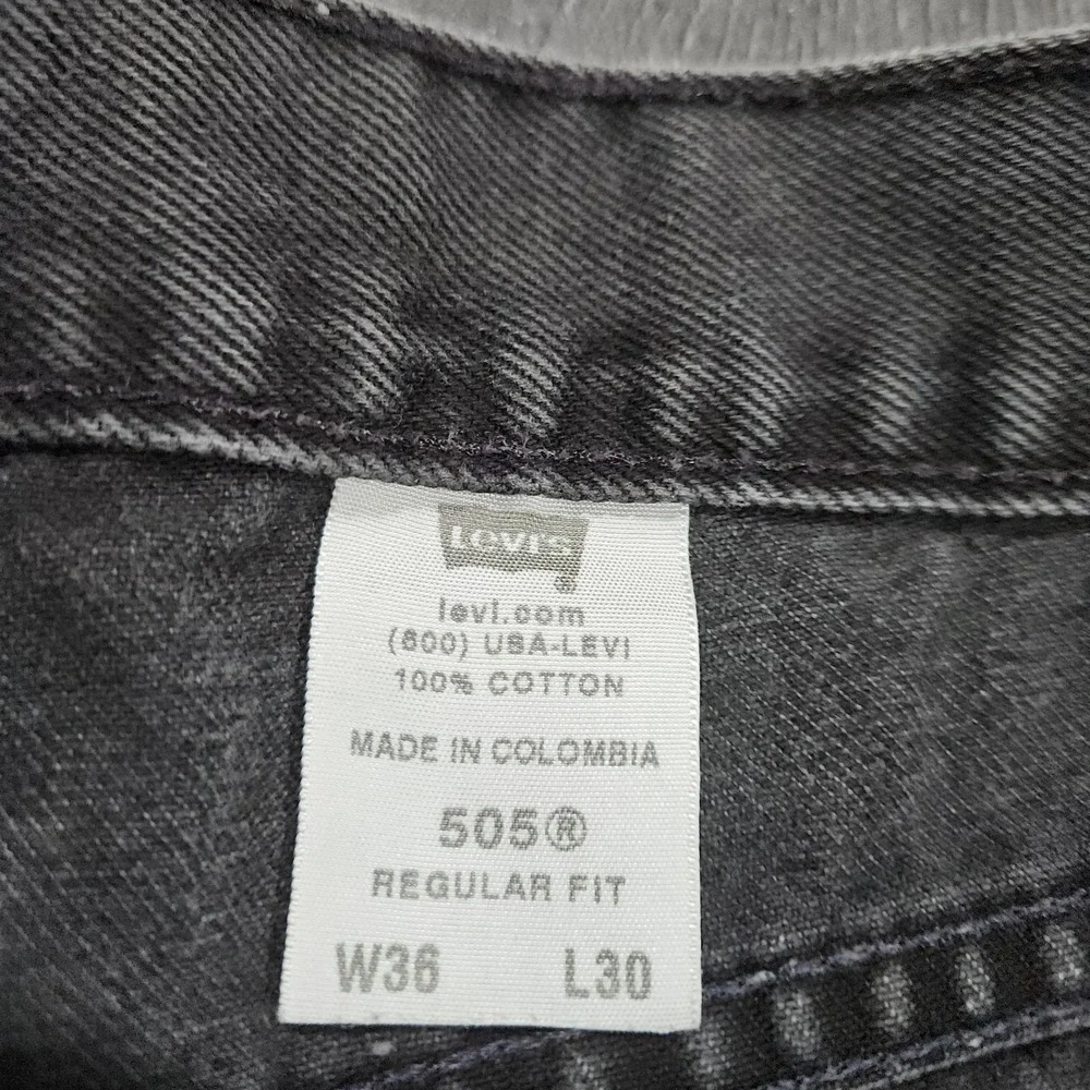 Vintage Levis 505 Jeans Men 36x30 Black Faded Paint Y2K Grunge‎ Straight Leg